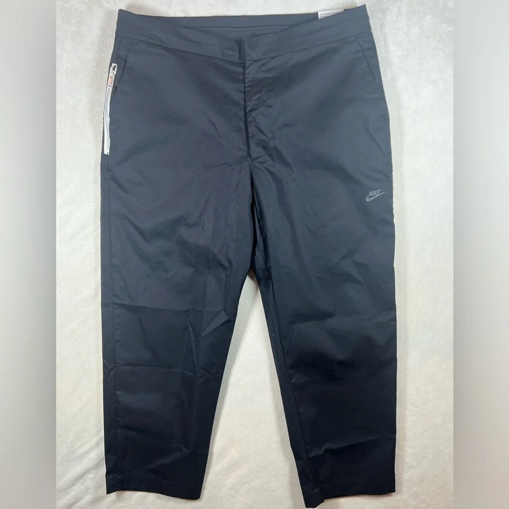 NWT Nike 36W Standard Fit Tapered Leg Sneaker Length Black Casual Pants Chinos
